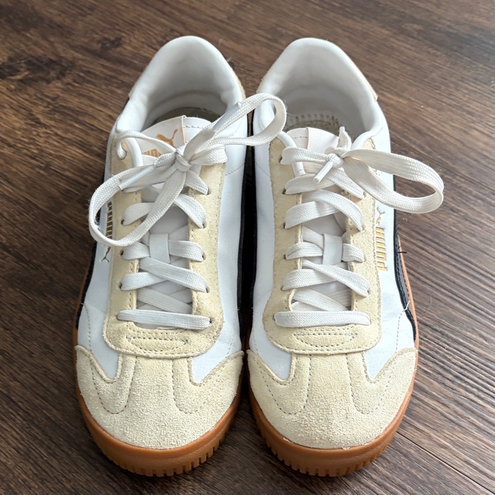 Puma White and Tan Sneakers